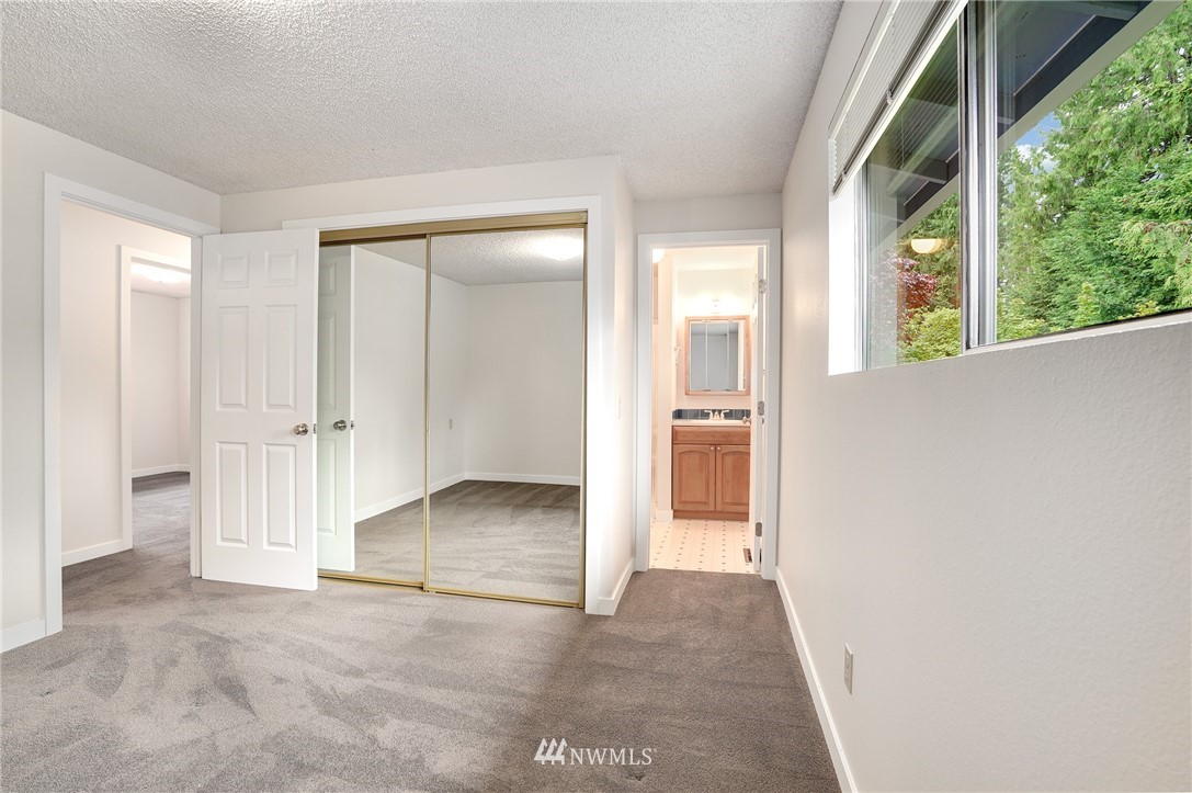 17510 Valley Cir Drive Bothell, WA 98012 - Photo 11 of 24 Gallery Image 11