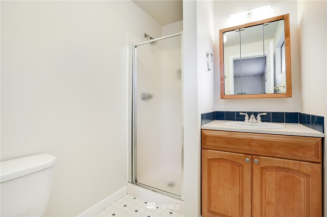 17510 Valley Cir Drive Bothell, WA 98012 - Photo 12 of 24 Gallery Image 12