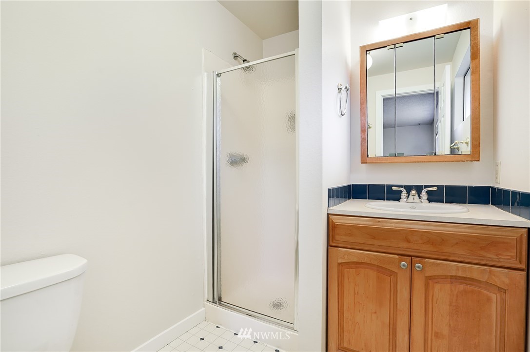17510 Valley Cir Drive Bothell, WA 98012 - Photo 13 of 24 Gallery Image 13
