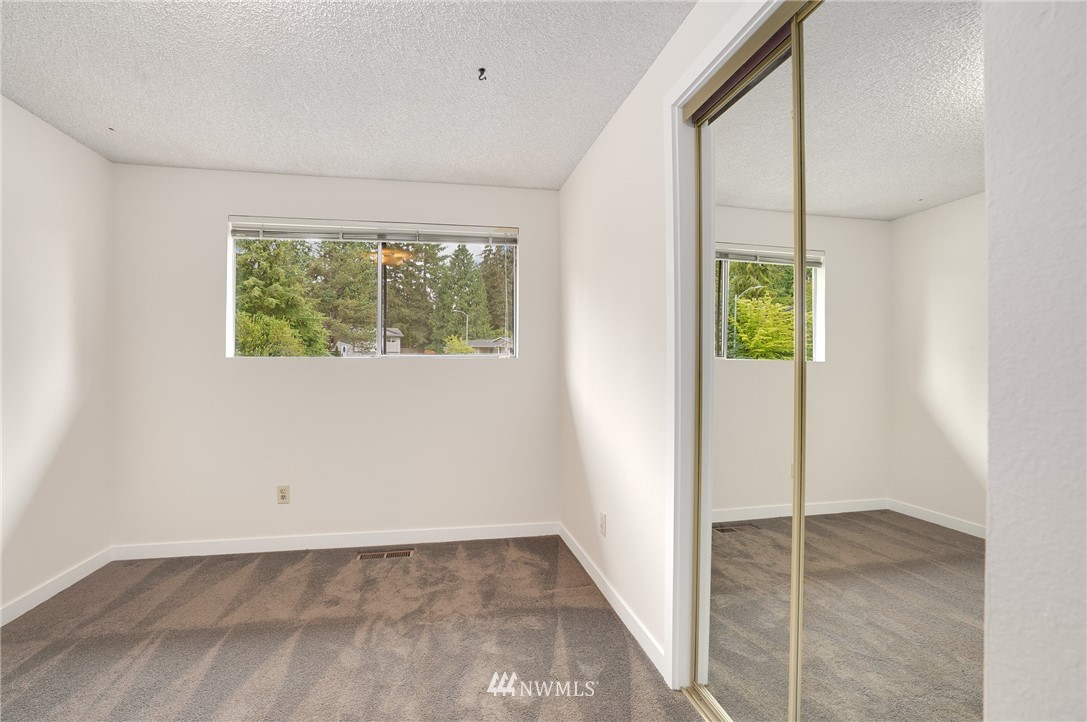 17510 Valley Cir Drive Bothell, WA 98012 - Photo 14 of 24 Gallery Image 14