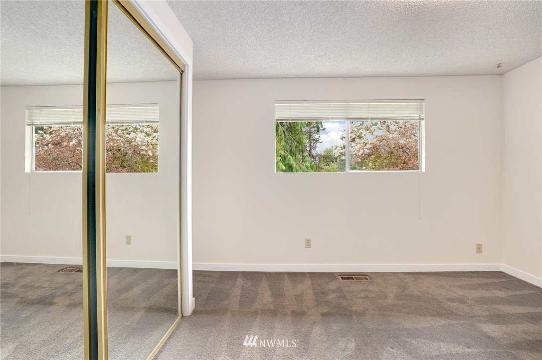17510 Valley Cir Drive Bothell, WA 98012 - Photo 16 of 24 Gallery Image 16