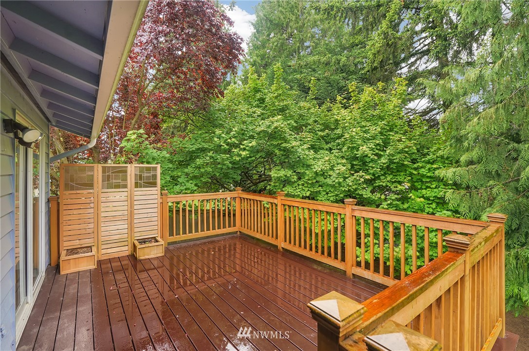 17510 Valley Cir Drive Bothell, WA 98012 - Photo 22 of 24 Gallery Image 22