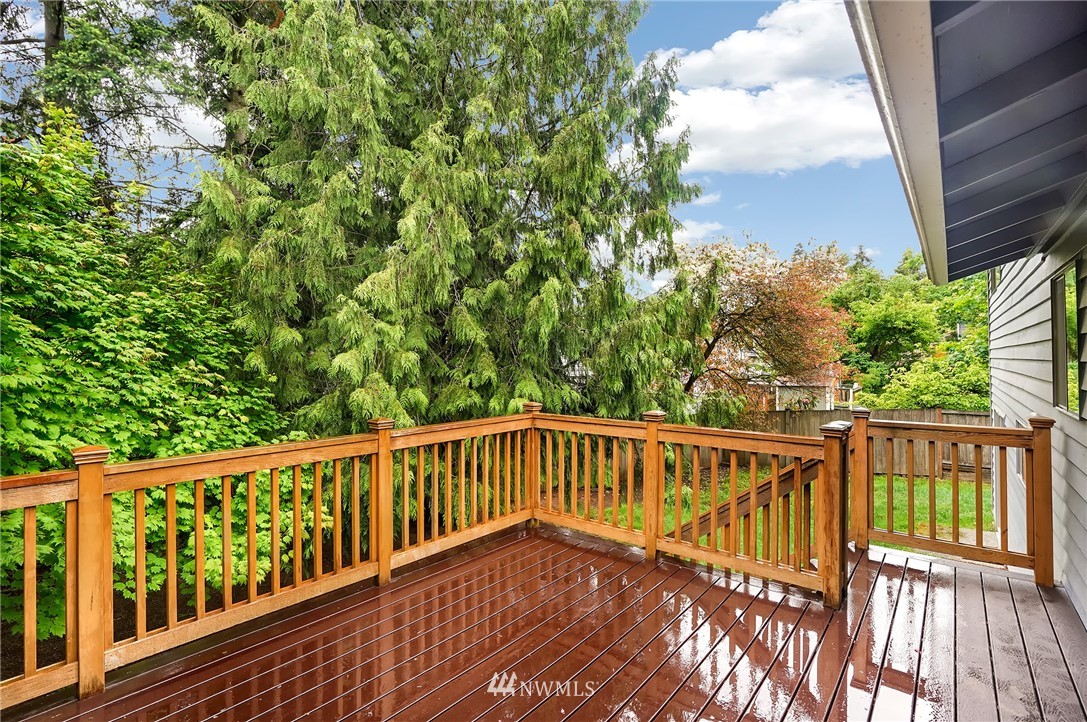 17510 Valley Cir Drive Bothell, WA 98012 - Photo 23 of 24 Gallery Image 23