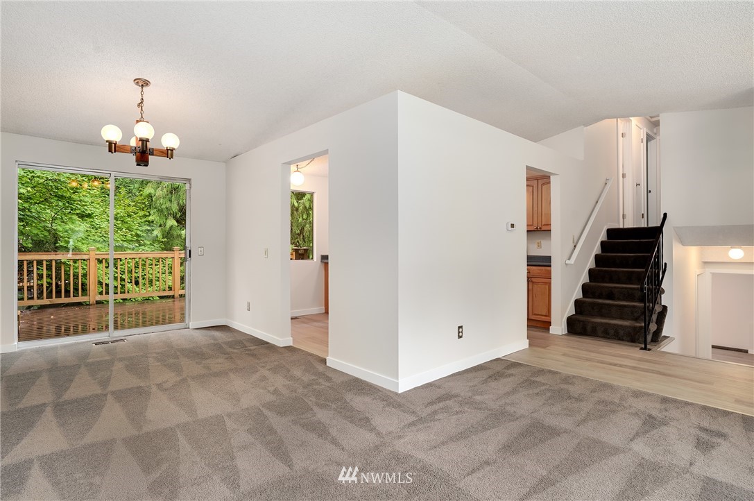 17510 Valley Cir Drive Bothell, WA 98012 - Photo 5 of 24 Gallery Image 5