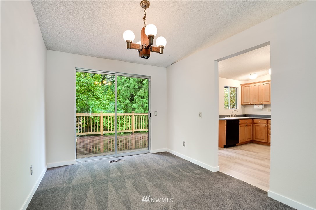 17510 Valley Cir Drive Bothell, WA 98012 - Photo 6 of 24 Gallery Image 6