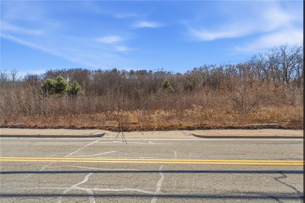 413 Manville Road Woonsocket, RI 02895 - Photo 4 of 39