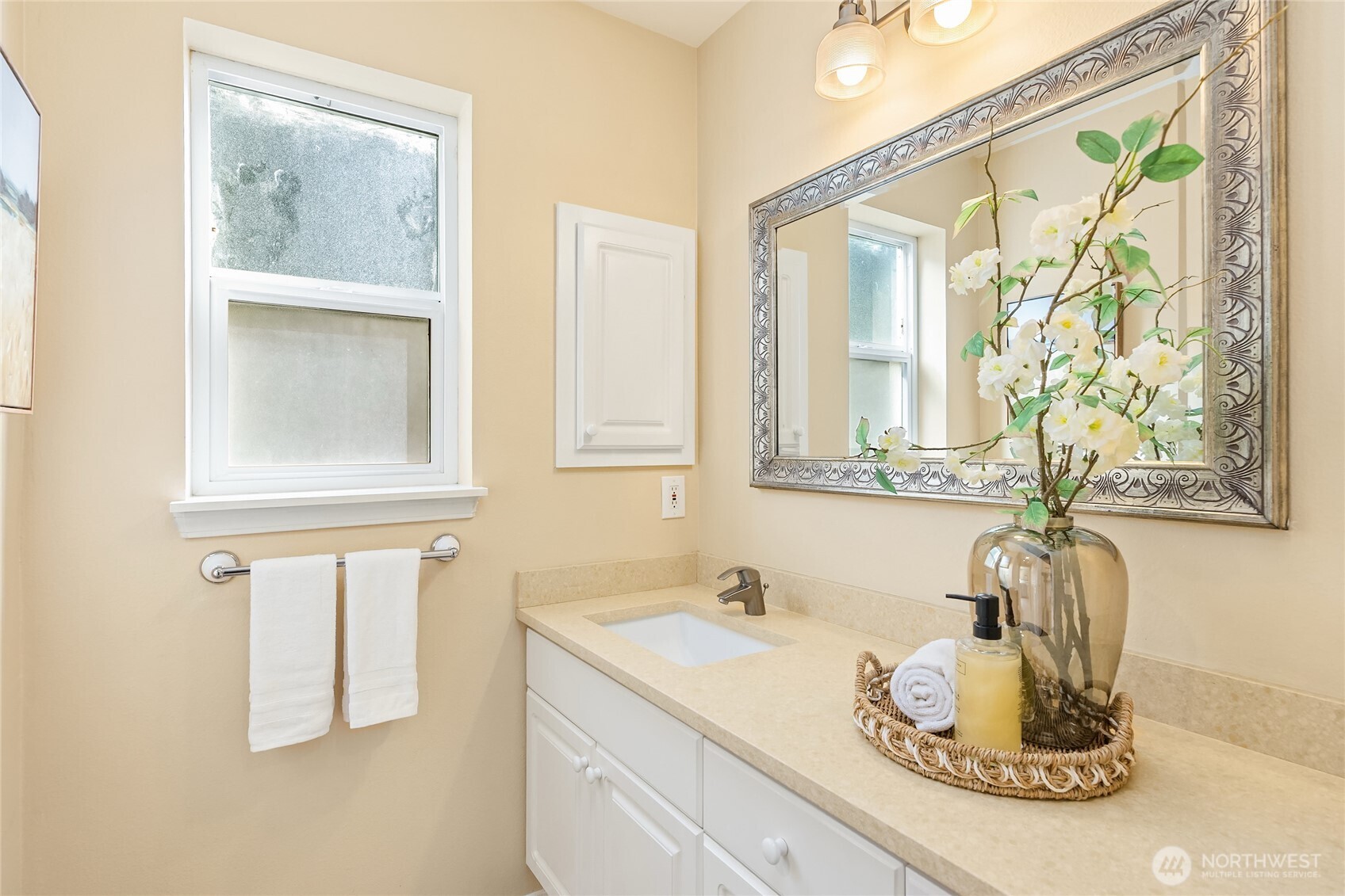 1230 Weaver Road Northwest, Unit C5 Bainbridge Island, WA 98110 - Photo 22 of 33 Gallery Image 22