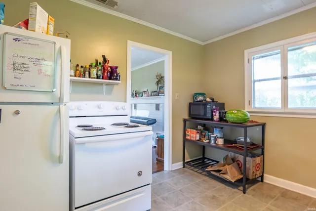 $325,000 | 1605 East University Street, Bloomington, IN 47401