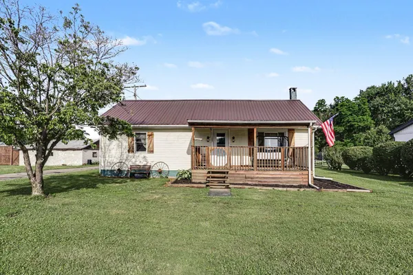 $249,900 | 108 Washington Street, Coshocton, OH 43812