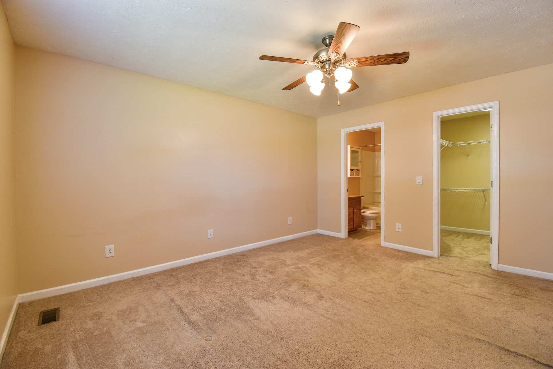1621 Robert Road Columbia, TN 38401 - Photo 15 of 34 a view of an empty room with chandelier fan