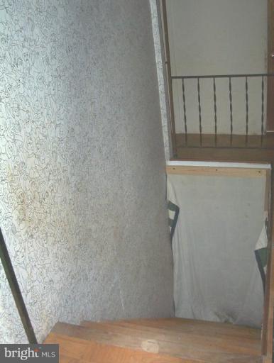 299 Ridge Road Westminster, MD 21157 - Photo 20 of 23 Back Staircase