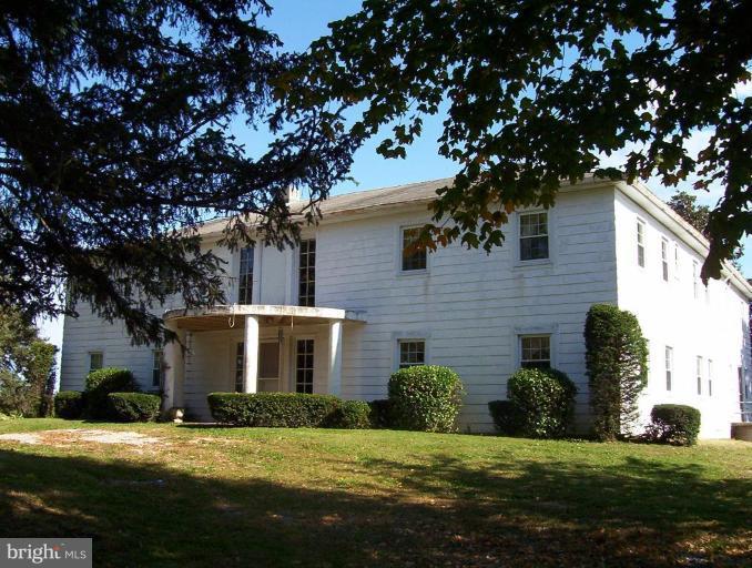 299 Ridge Road Westminster, MD 21157 - Photo 23 of 23 Front/Side View
