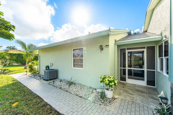 $435,000 | 2601 Northwest 10th Street, Delray Beach, FL 33445