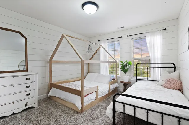 $789,900 | 10148 Sentry Drive, St. John, IN 46373