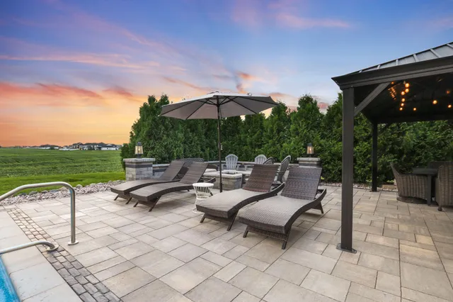 $789,900 | 10148 Sentry Drive, St. John, IN 46373