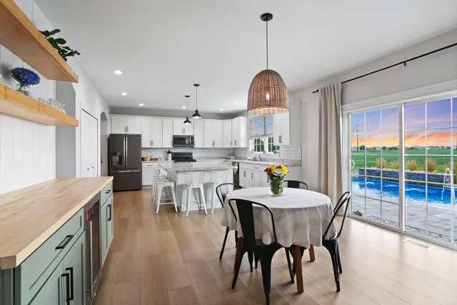 $789,900 | 10148 Sentry Drive, St. John, IN 46373