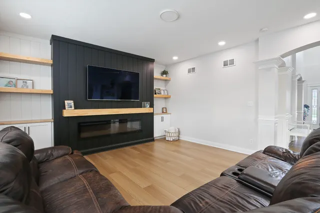 $789,900 | 10148 Sentry Drive, St. John, IN 46373