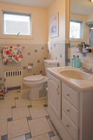 33 Hancock Road Malden, MA 02148 - Photo 11 of 30 Gallery Image 11