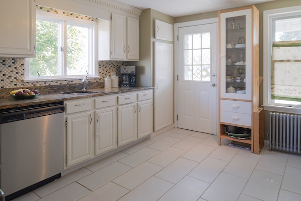 33 Hancock Road Malden, MA 02148 - Photo 3 of 30 Gallery Image 3