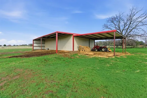 $775,000 | 7660 Reed Road, Azle, TX 76020