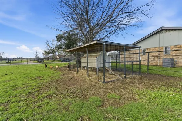 $775,000 | 7660 Reed Road, Azle, TX 76020