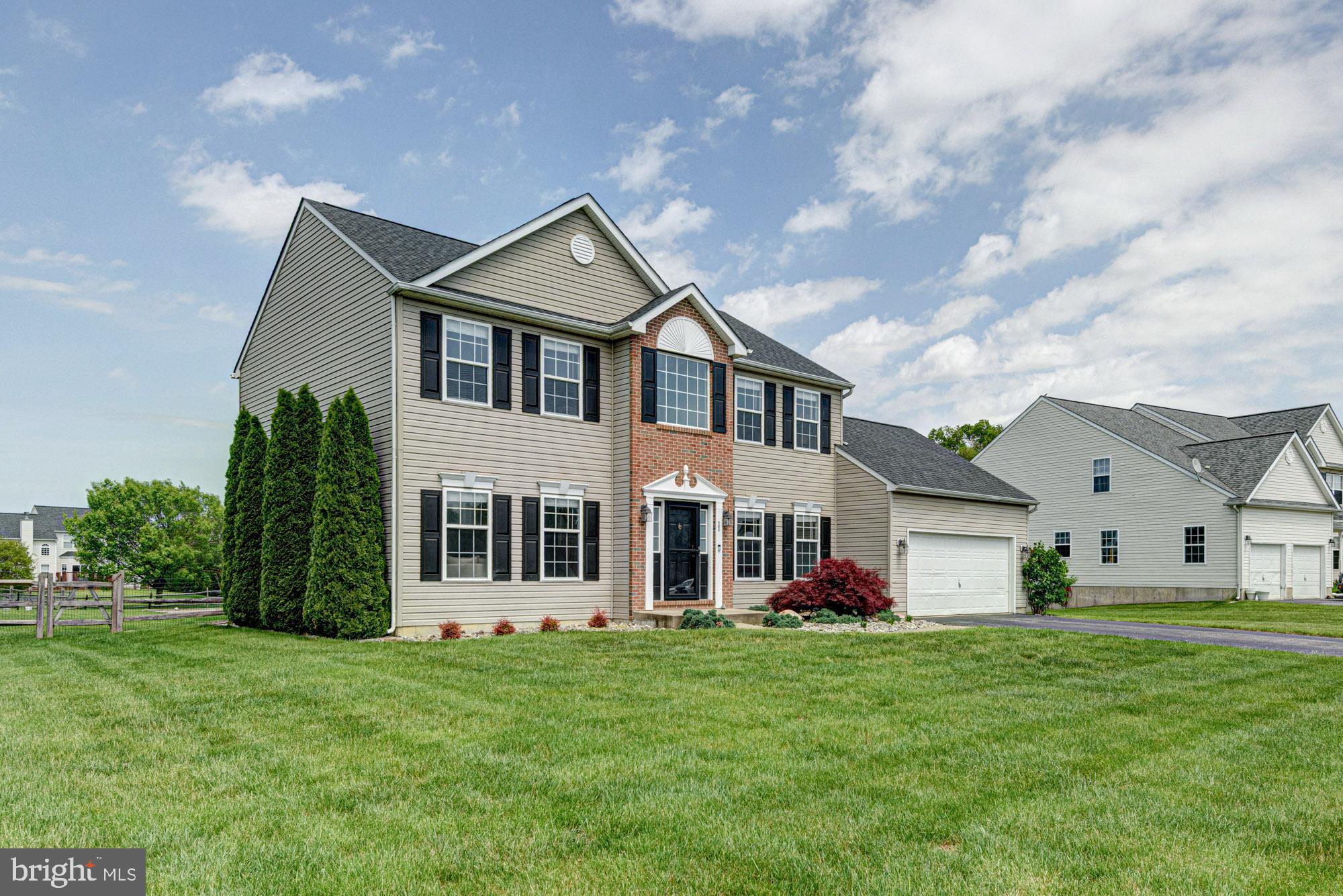 11 Basalt Street Townsend, DE 19734 - Photo 5 of 65 front view of house with a yard