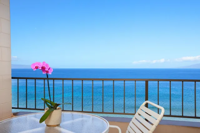 $650,000 | 106 Kaanapali Shores Place, Unit 1002, Lahaina, HI 96761