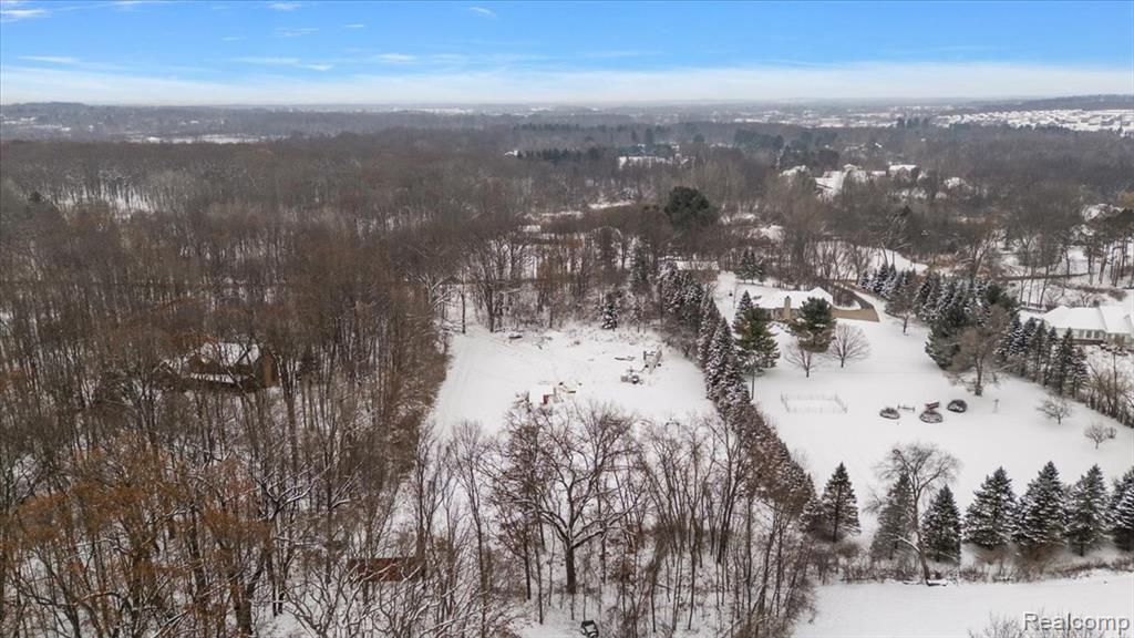 700 West Maple Road Milford, MI 48381 - Photo 15 of 24