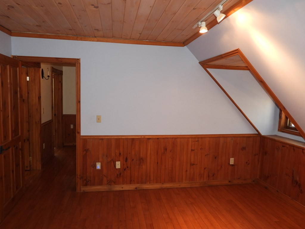 344 Trim Road Morrisonville, NY 12962 - Photo 16 of 36 Gallery Image 16