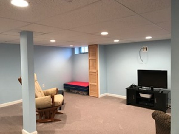 2 Crestwood Road Paxton, MA 01612 - Photo 15 of 23