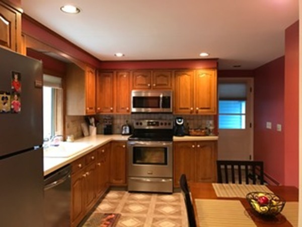 2 Crestwood Road Paxton, MA 01612 - Photo 6 of 23