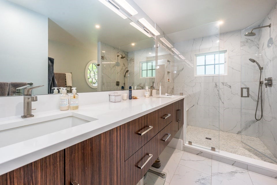 585 Santuit Road Barnstable, MA 02635 - Photo 15 of 42