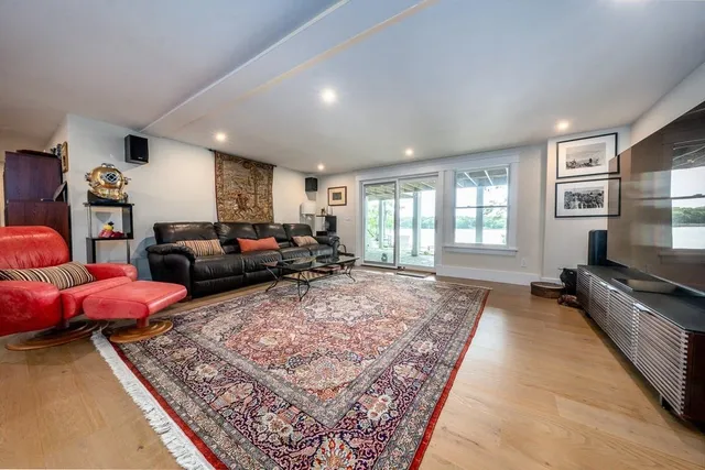 $3,500,000 | 585 Santuit Road, Barnstable, MA 02635