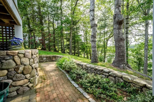 $3,500,000 | 585 Santuit Road, Barnstable, MA 02635