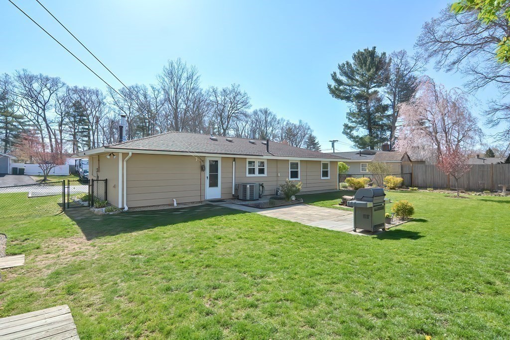 241 Theresa Road Bellingham, MA 02019 - Photo 28 of 32 Gallery Image 28