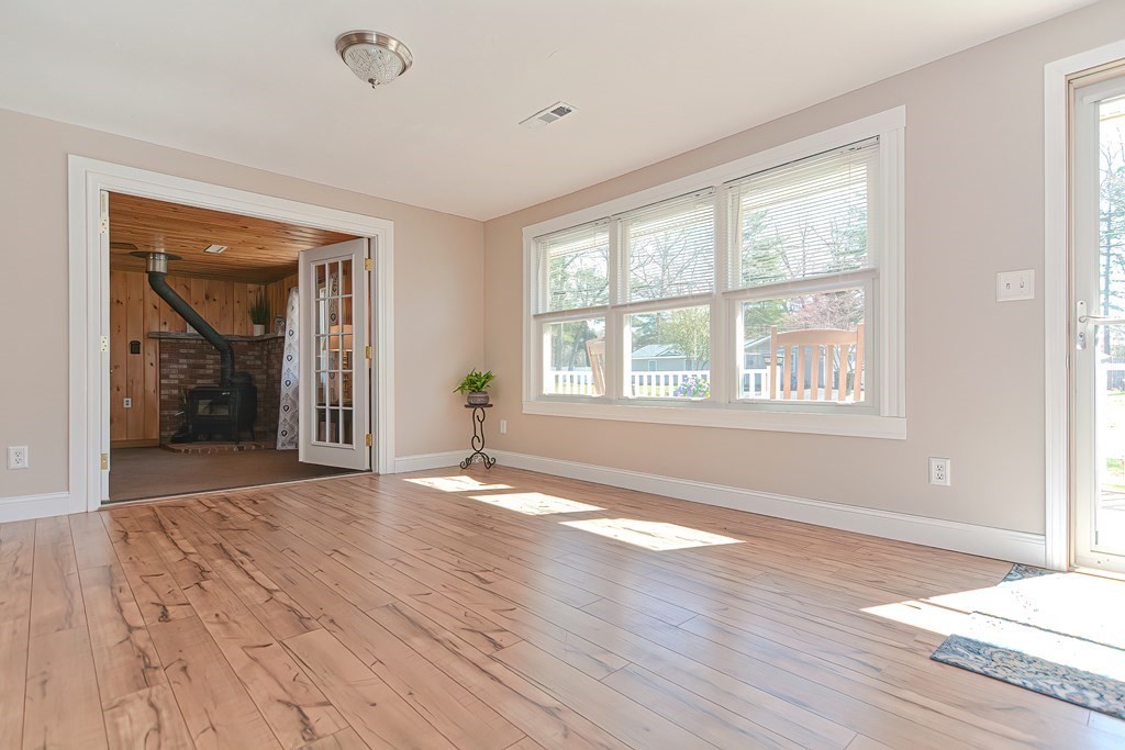 241 Theresa Road Bellingham, MA 02019 - Photo 4 of 32 Gallery Image 4