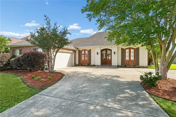 $339,900 | 151 Riverlands Drive, Laplace, LA 70068