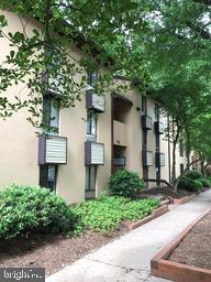 2247 Castle Rock Square, Unit 2B Reston, VA 20191 - Photo 2 of 17