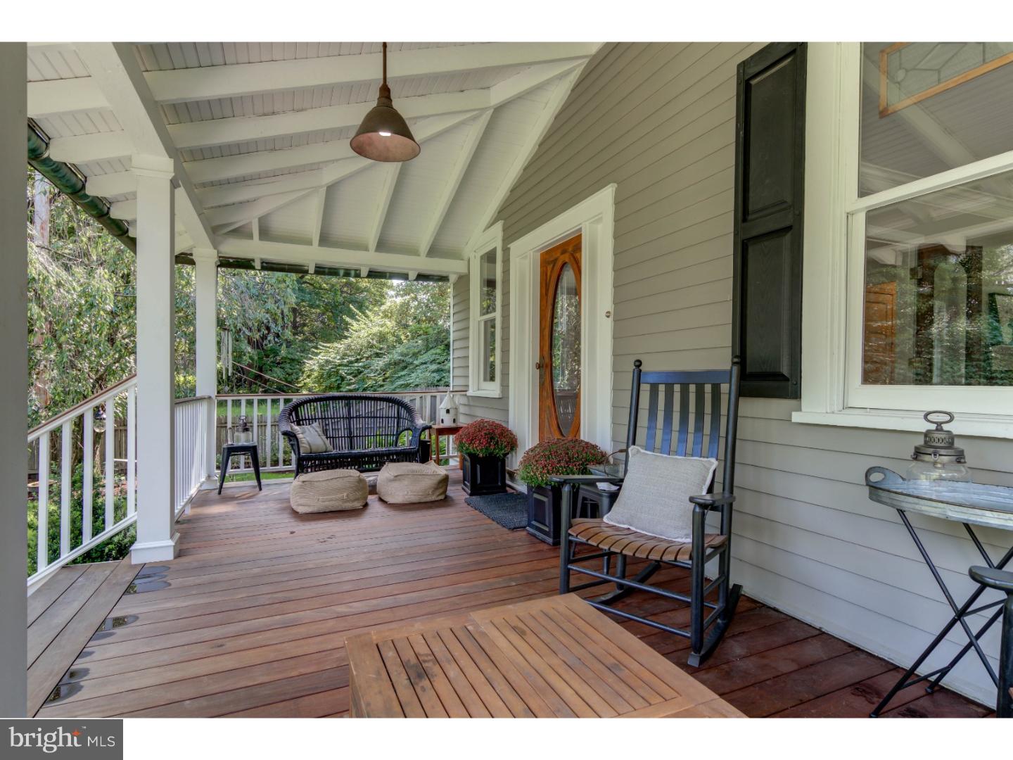 690 Davis Lane Wayne, PA 19087 - Photo 2 of 25 Porch