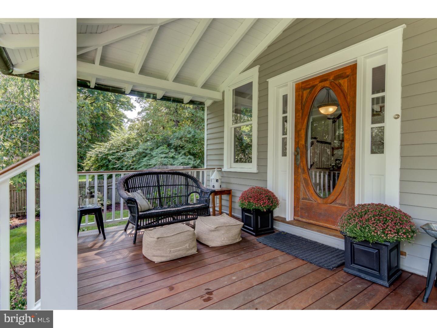 690 Davis Lane Wayne, PA 19087 - Photo 3 of 25 Porch