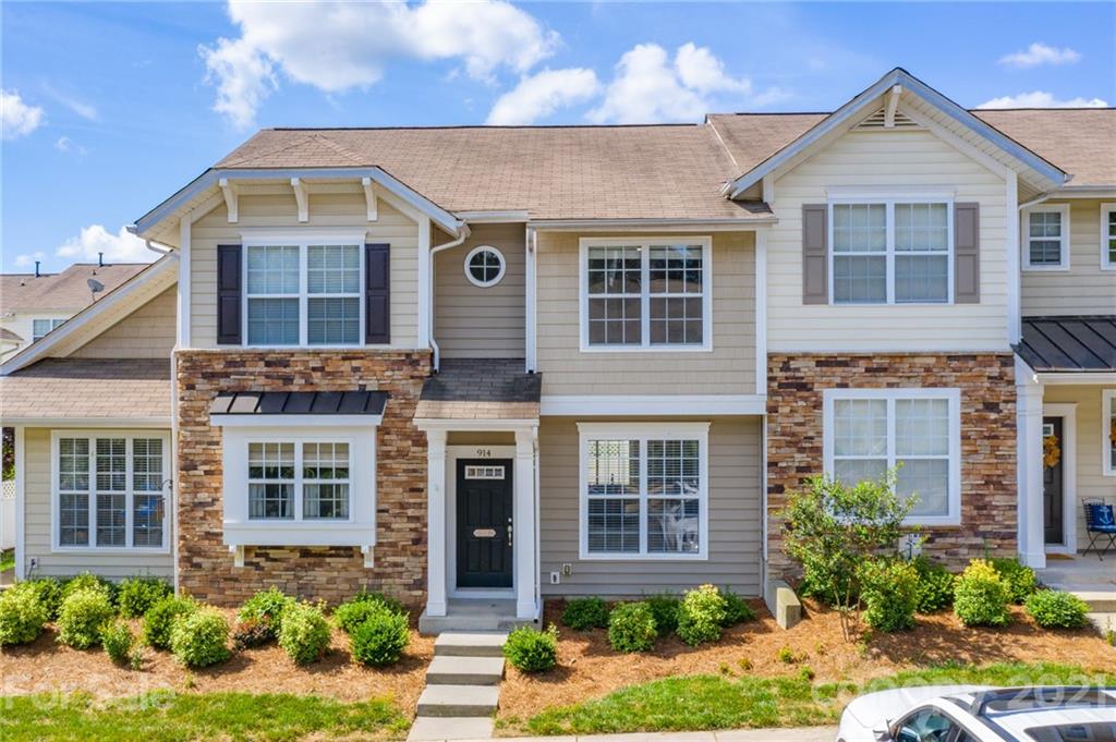 914 Copperstone Lane, Unit 177 Fort Mill, SC 29708 - Photo 1 of 27 front view of a house