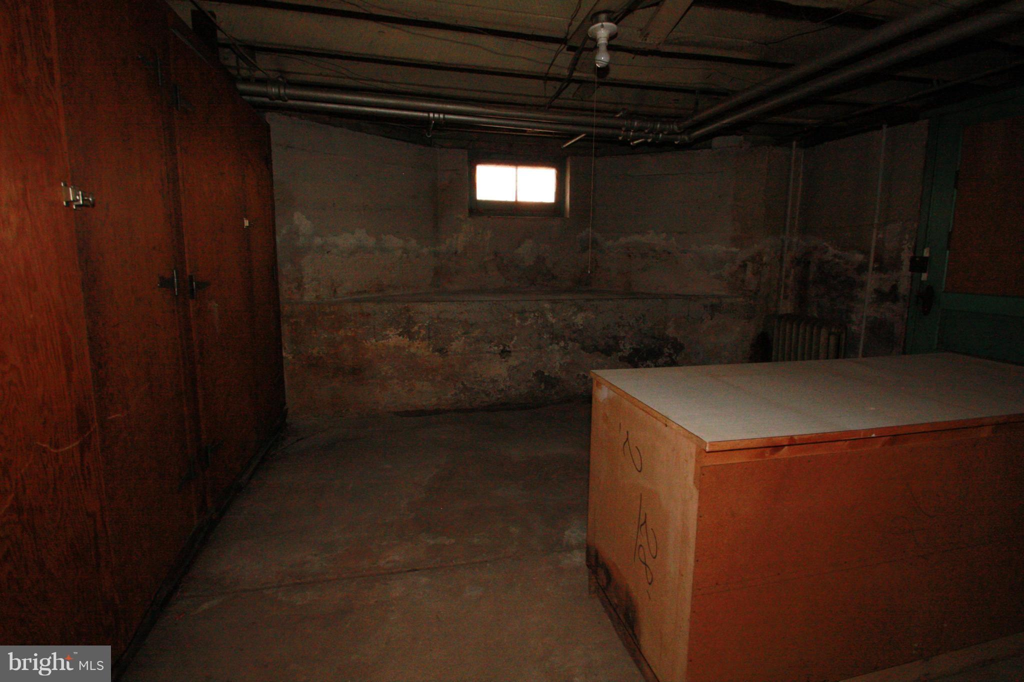4706 Moravia Road Baltimore, MD 21206 - Photo 12 of 21 Interior (General)