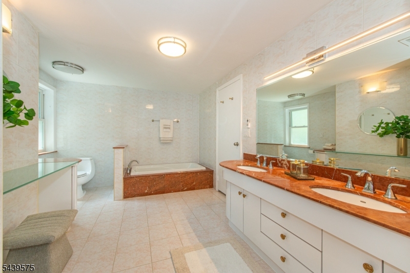 132 Haddon Place Montclair, NJ 07043 - Photo 37 of 48