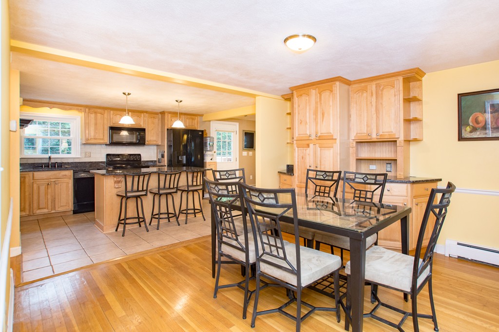 16 Robin Road Milford, MA 01757 - Photo 2 of 30 Gallery Image 2
