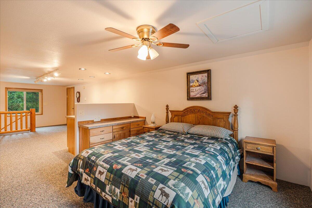 152038 Conestoga Road La Pine, OR 97739 - Photo 31 of 53 152038 Conestoga