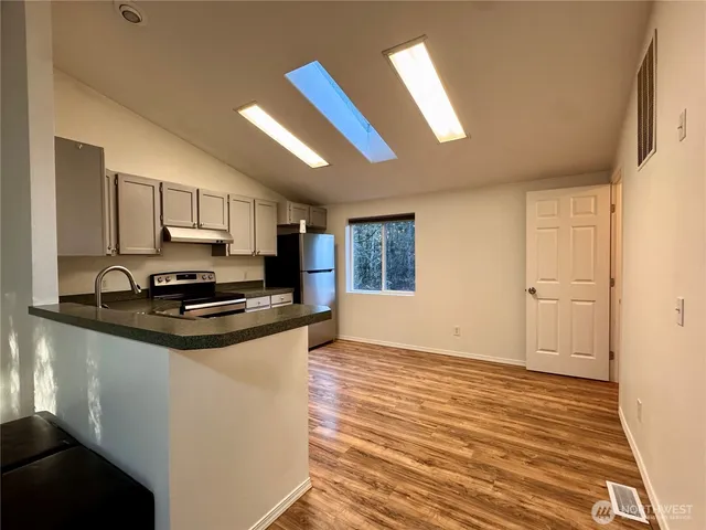 $1,800 | 91 Gadwall Place North, Hoodsport, WA 98548