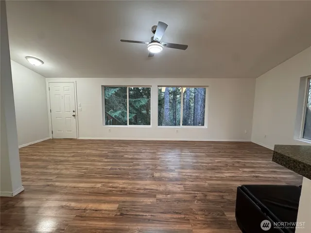 $1,800 | 91 Gadwall Place North, Hoodsport, WA 98548