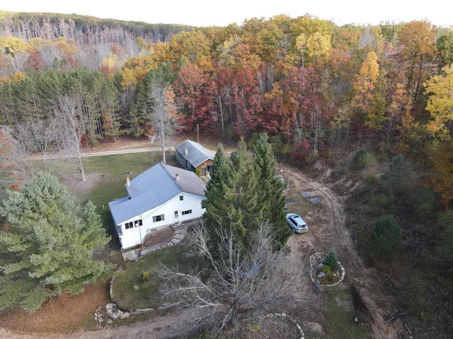 $650,000 | 401 South Bass Lake Avenue, Harrison, MI 48625