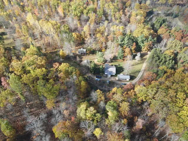 $650,000 | 401 South Bass Lake Avenue, Harrison, MI 48625