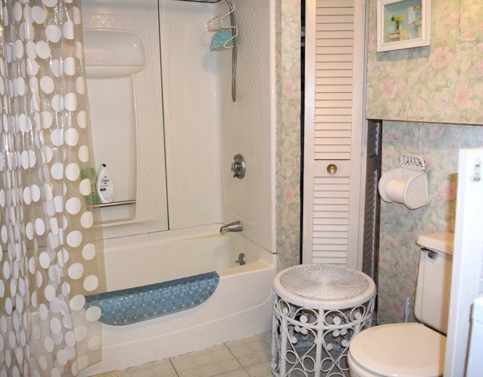 89 Kingland Road Stow, MA 01775 - Photo 15 of 28